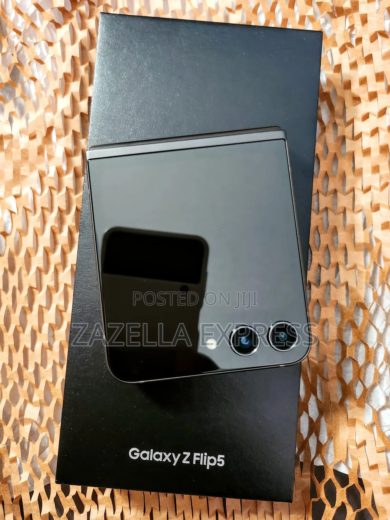 New Samsung Galaxy Z Flip5 256 GB Black