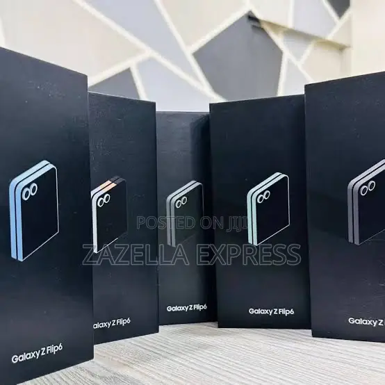 New Samsung Galaxy Z Flip6 256 GB Black