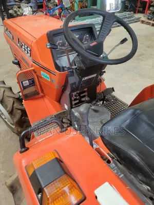Kubota L1-255 Tractor