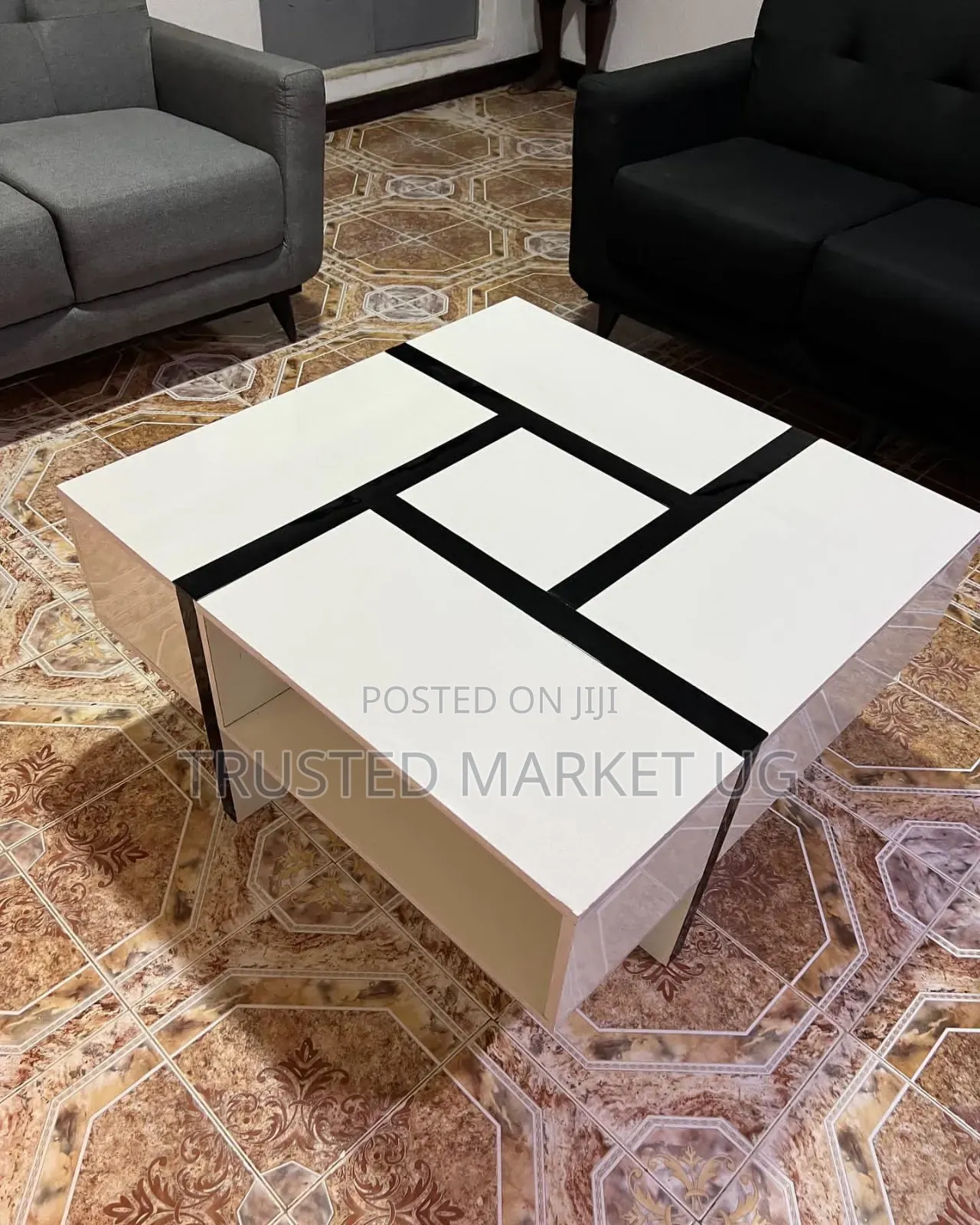 Centre Tables/Classic Center Table/Center Tables/Coffee Table/Table334