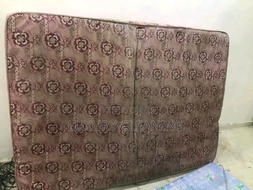 Mattress Deep Cleaning
