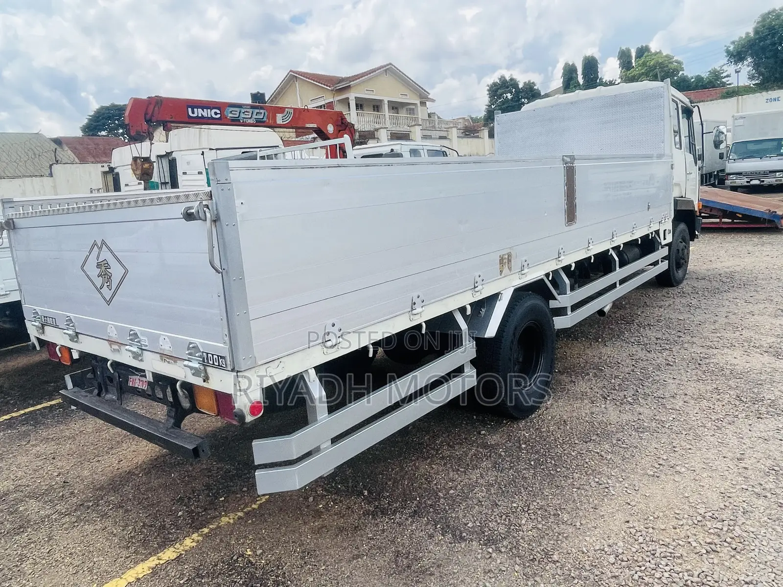 Fuso Long Chassis Truck