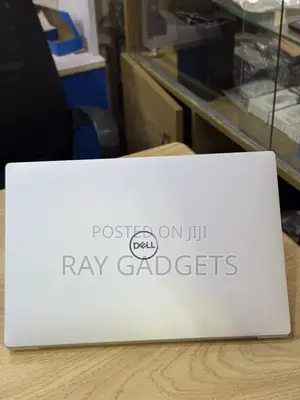 New Laptop Dell XPS 13 9320 16GB Intel Core i7 SSD 512GB