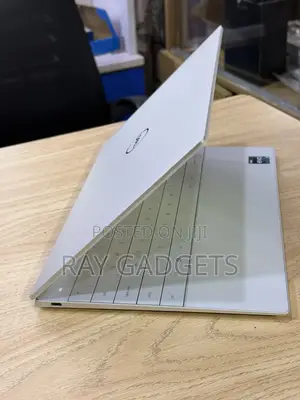 New Laptop Dell XPS 13 9320 16GB Intel Core i7 SSD 512GB