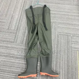 Heavy-Duty Waterproof Fishing Chest Waders With Boots