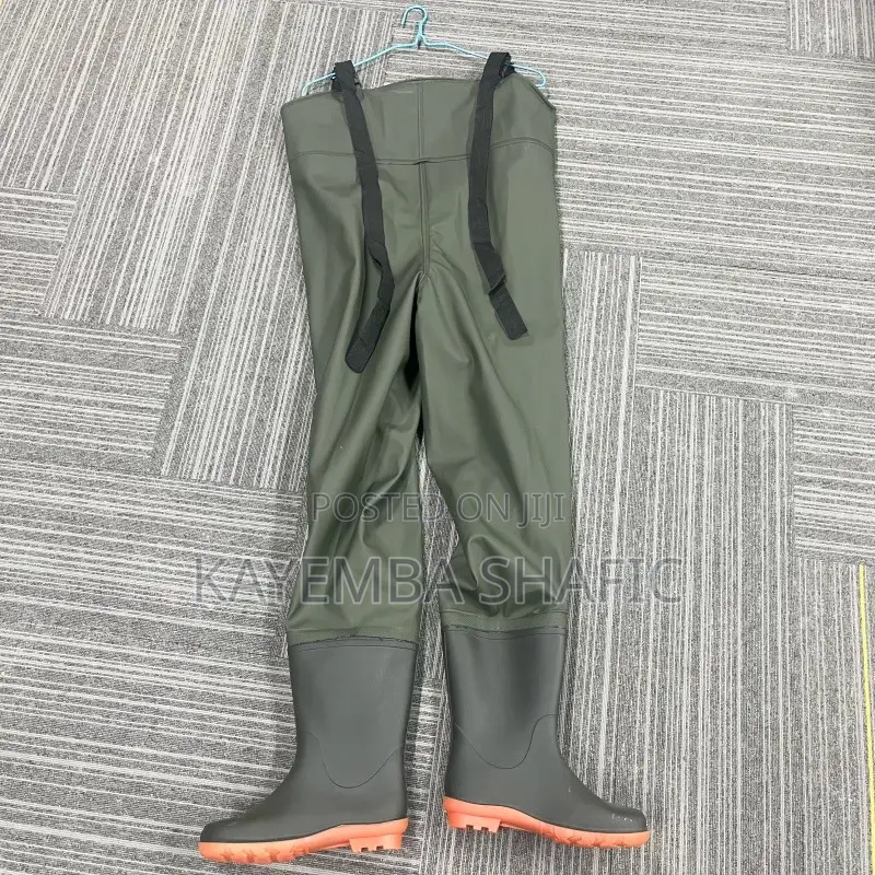Heavy-Duty Waterproof Fishing Chest Waders With Boots