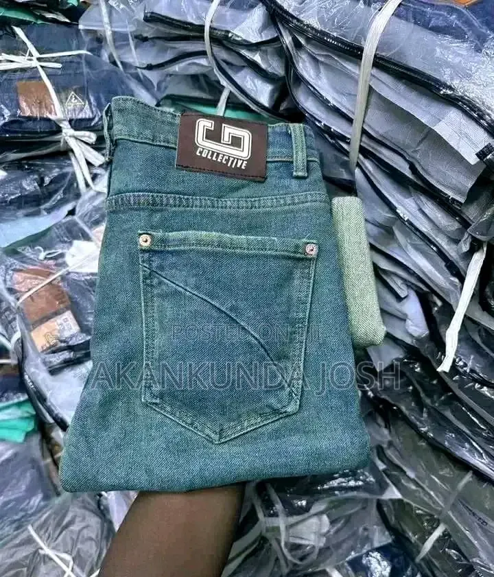 Tapered Jeans