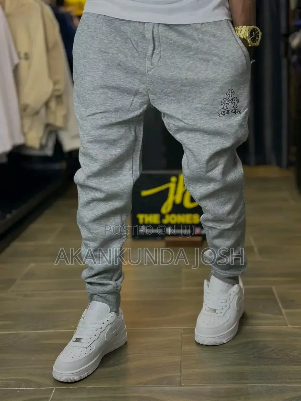 Tapered Jeans