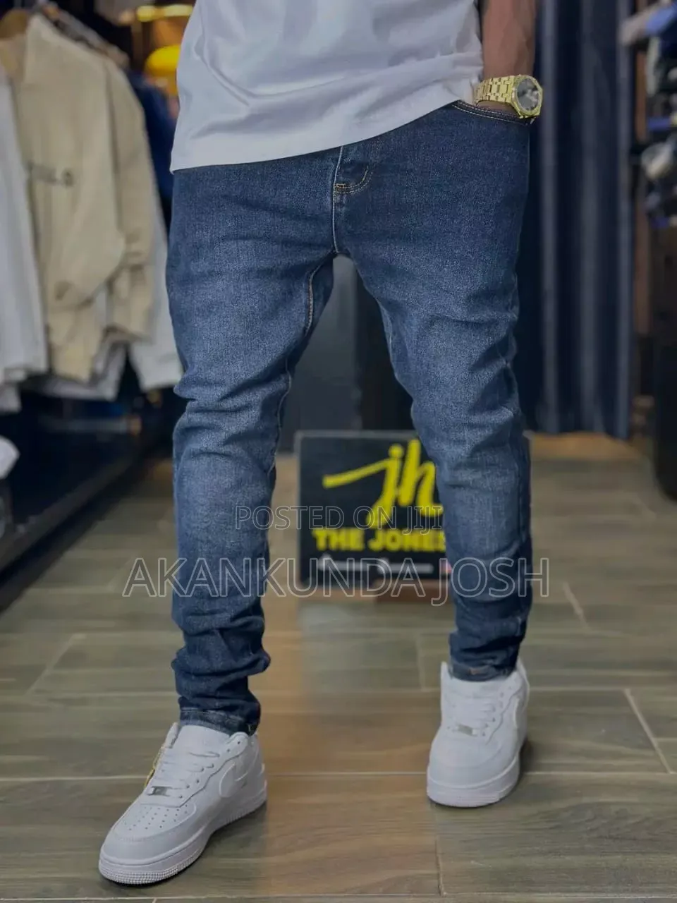 Tapered Jeans