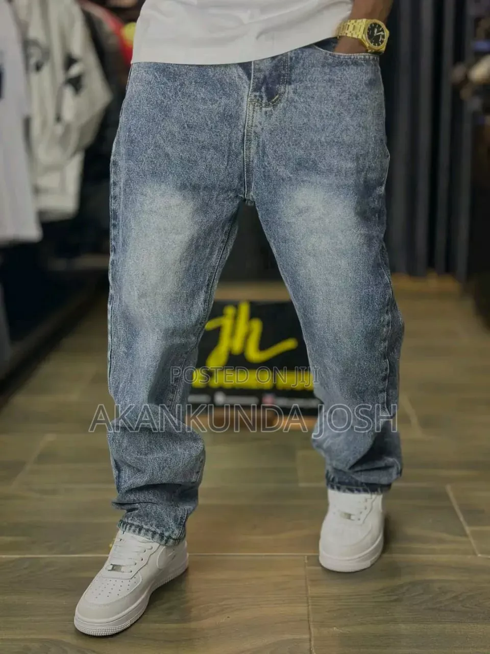 Tapered Jeans