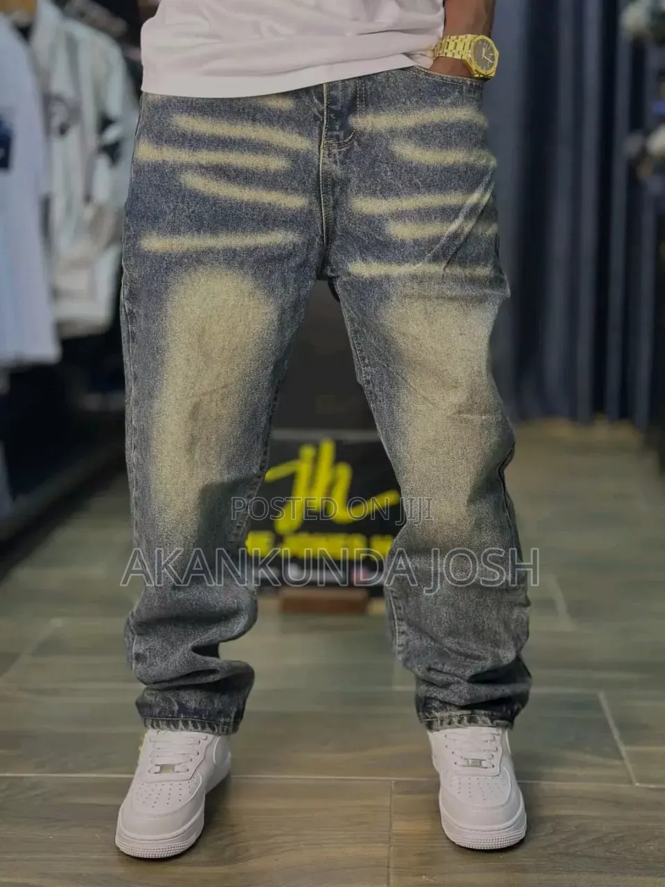 Tapered Jeans