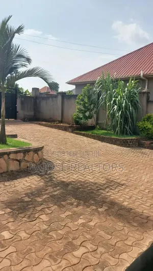 Furnished 3bdrm Mansion in Nsangi, Central Division for sale