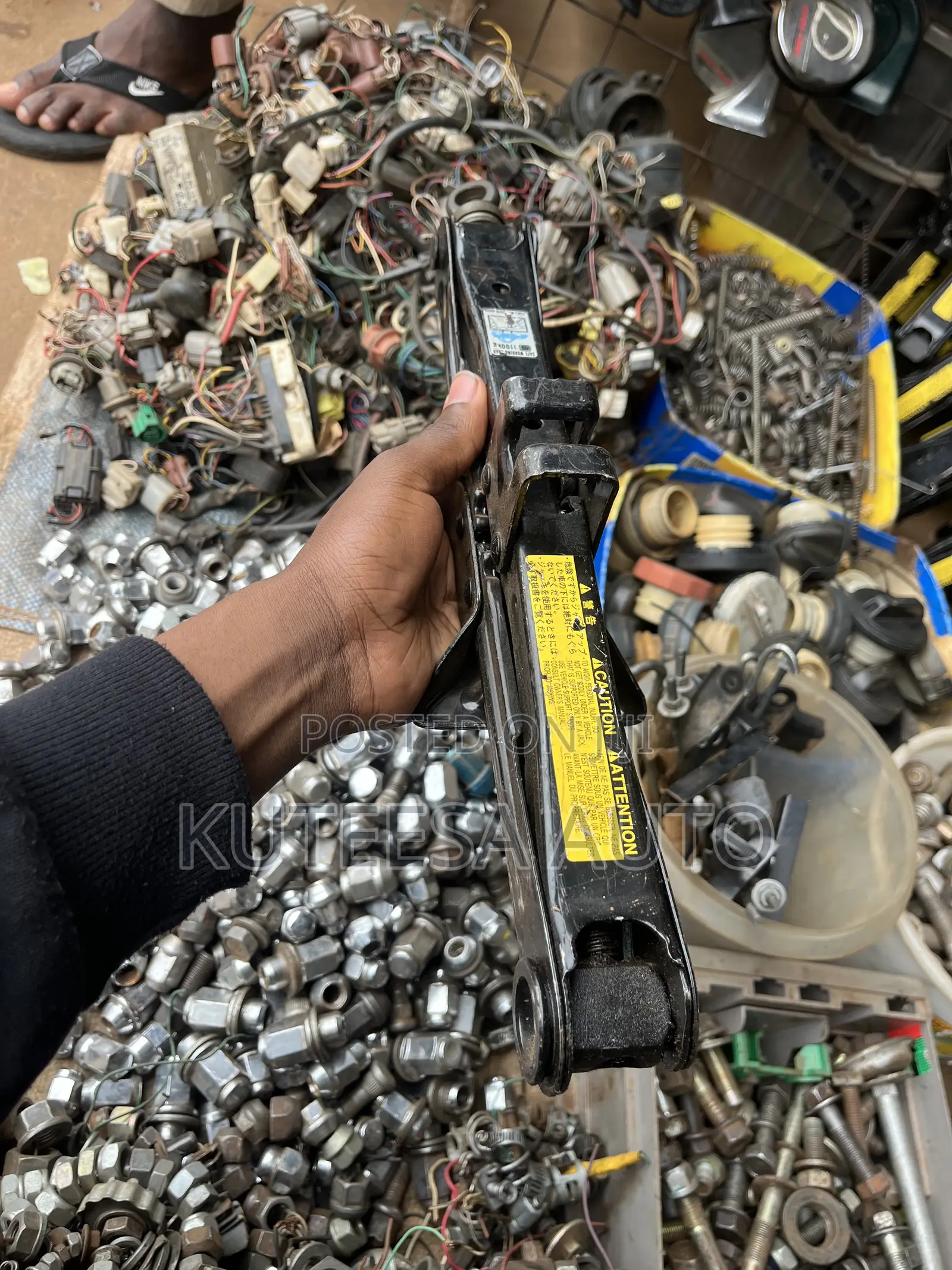 Car Tyre Jack