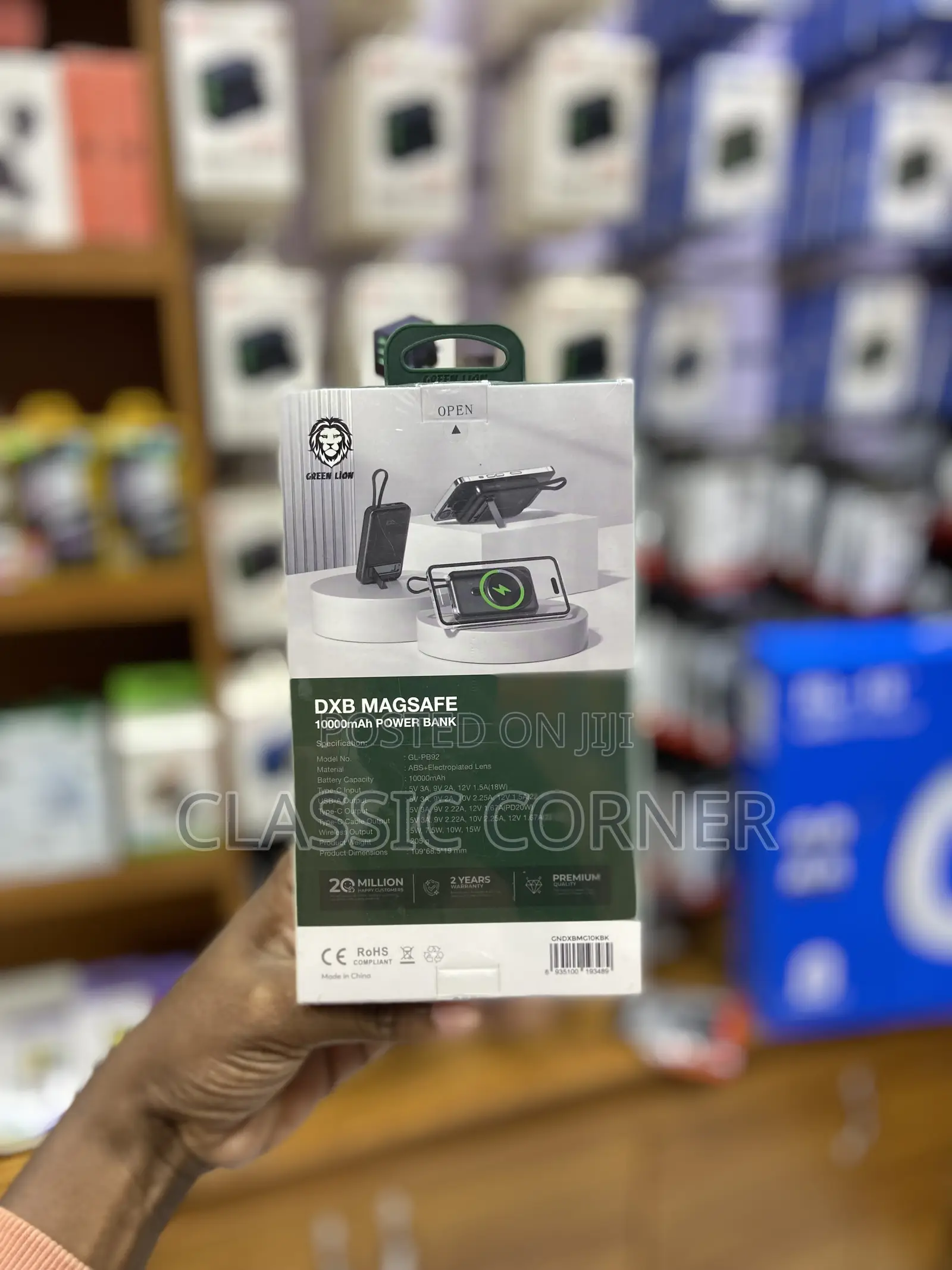 Green Lion DXB Magsafe 10000mah Power Bank With Digital Display