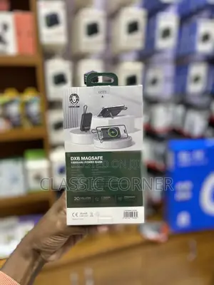 Green Lion DXB Magsafe 10000mah Power Bank With Digital Display