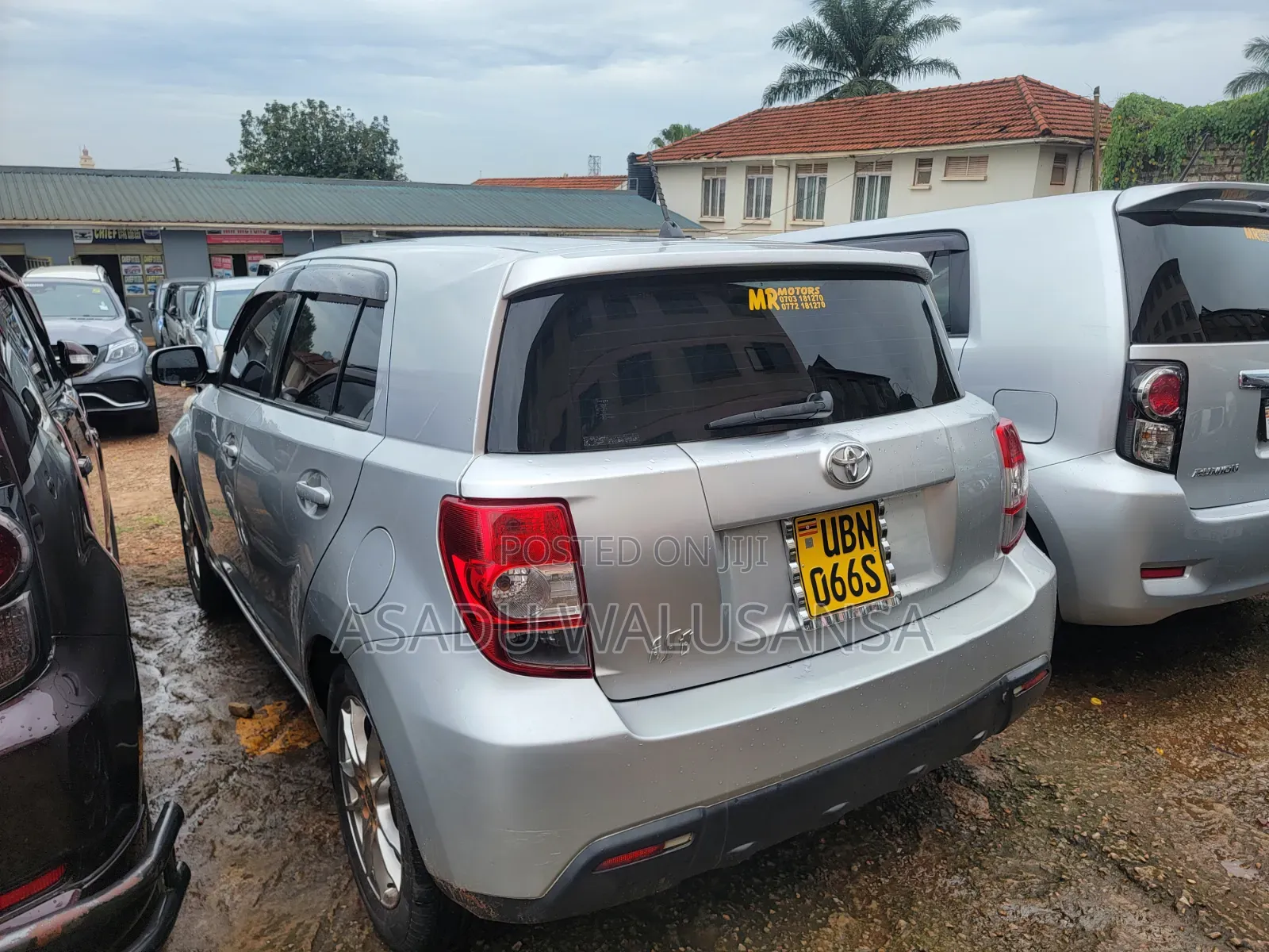 Toyota IST 2011 Silver
