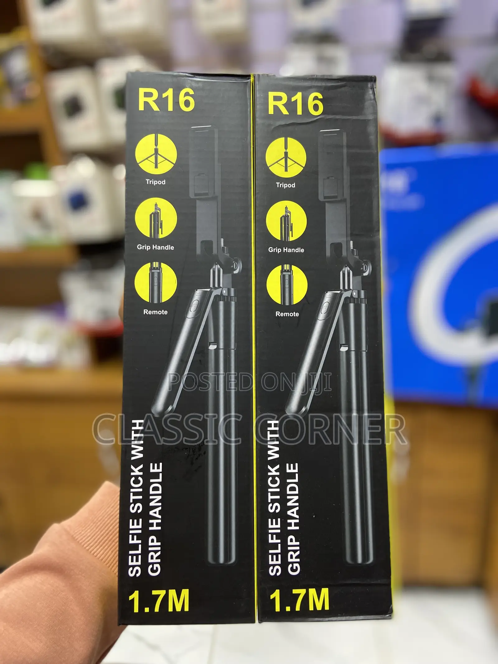 R16 Selfie Stick With Grip Handle