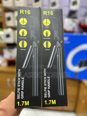 R16 Selfie Stick With Grip Handle