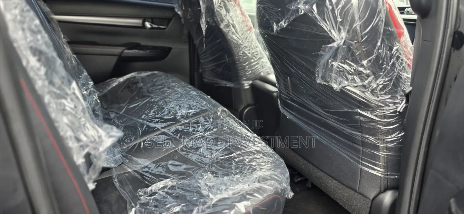 Toyota Hilux 2022 Black