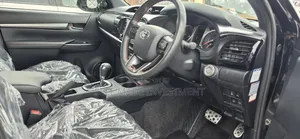 Toyota Hilux 2022 Black