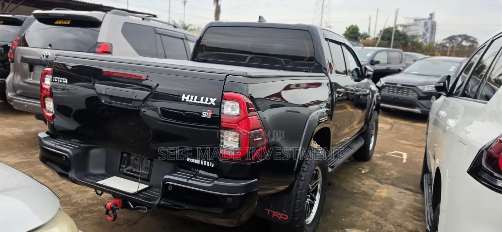 Toyota Hilux 2022 Black