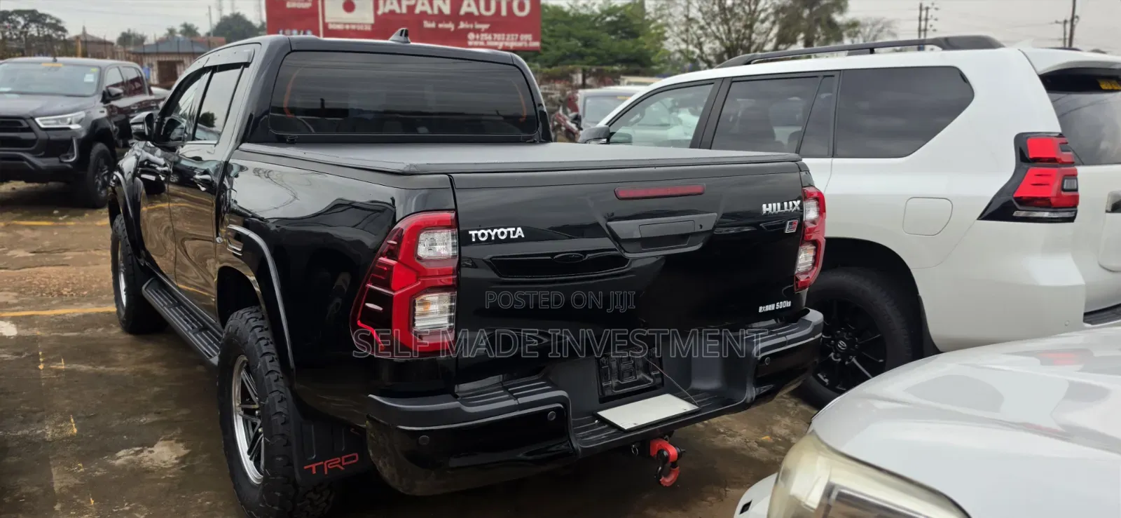 Toyota Hilux 2022 Black