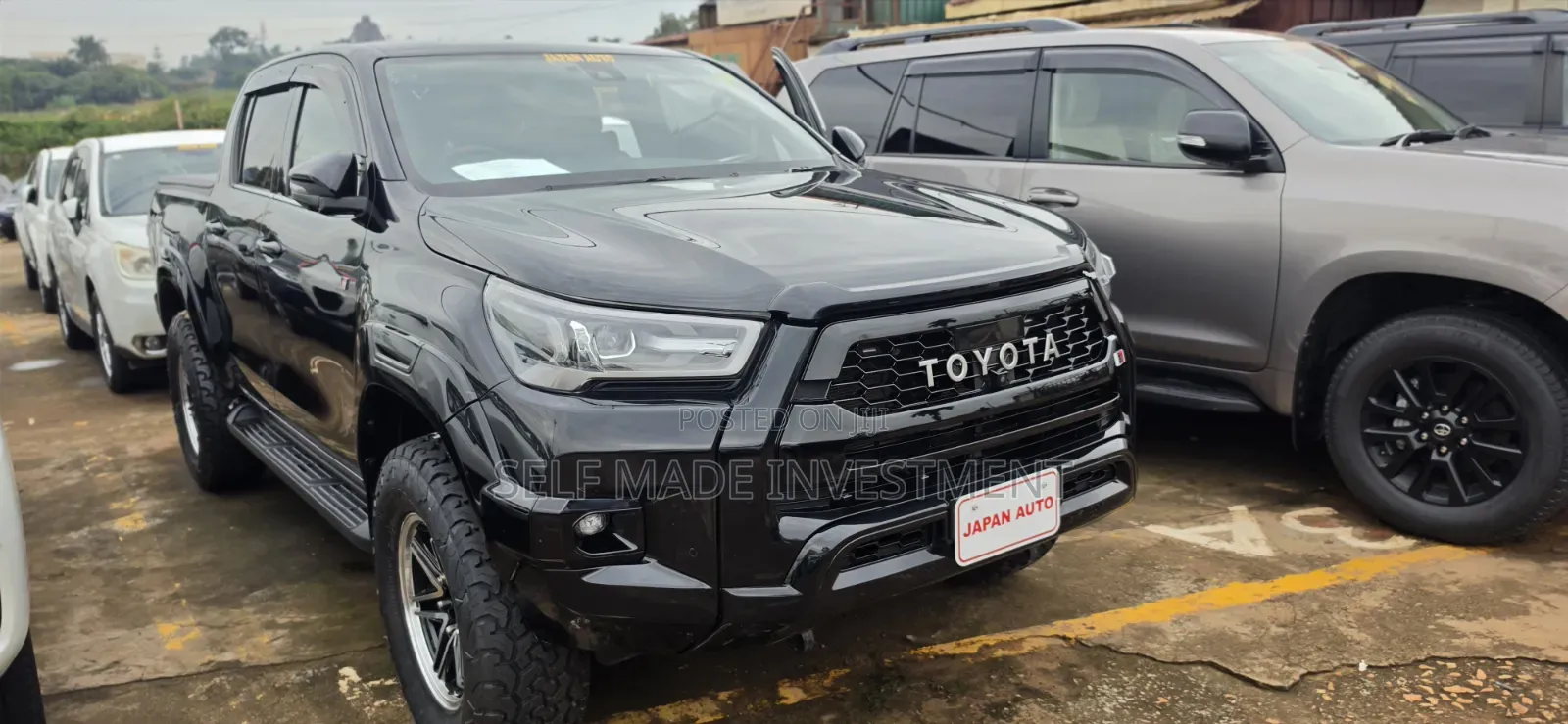 Toyota Hilux 2022 Black