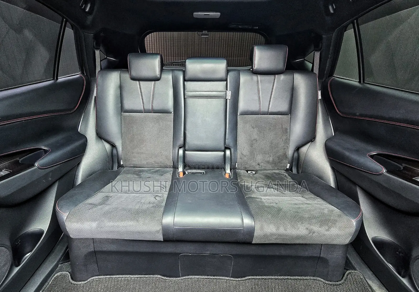 Toyota Harrier 2.0 2017 White