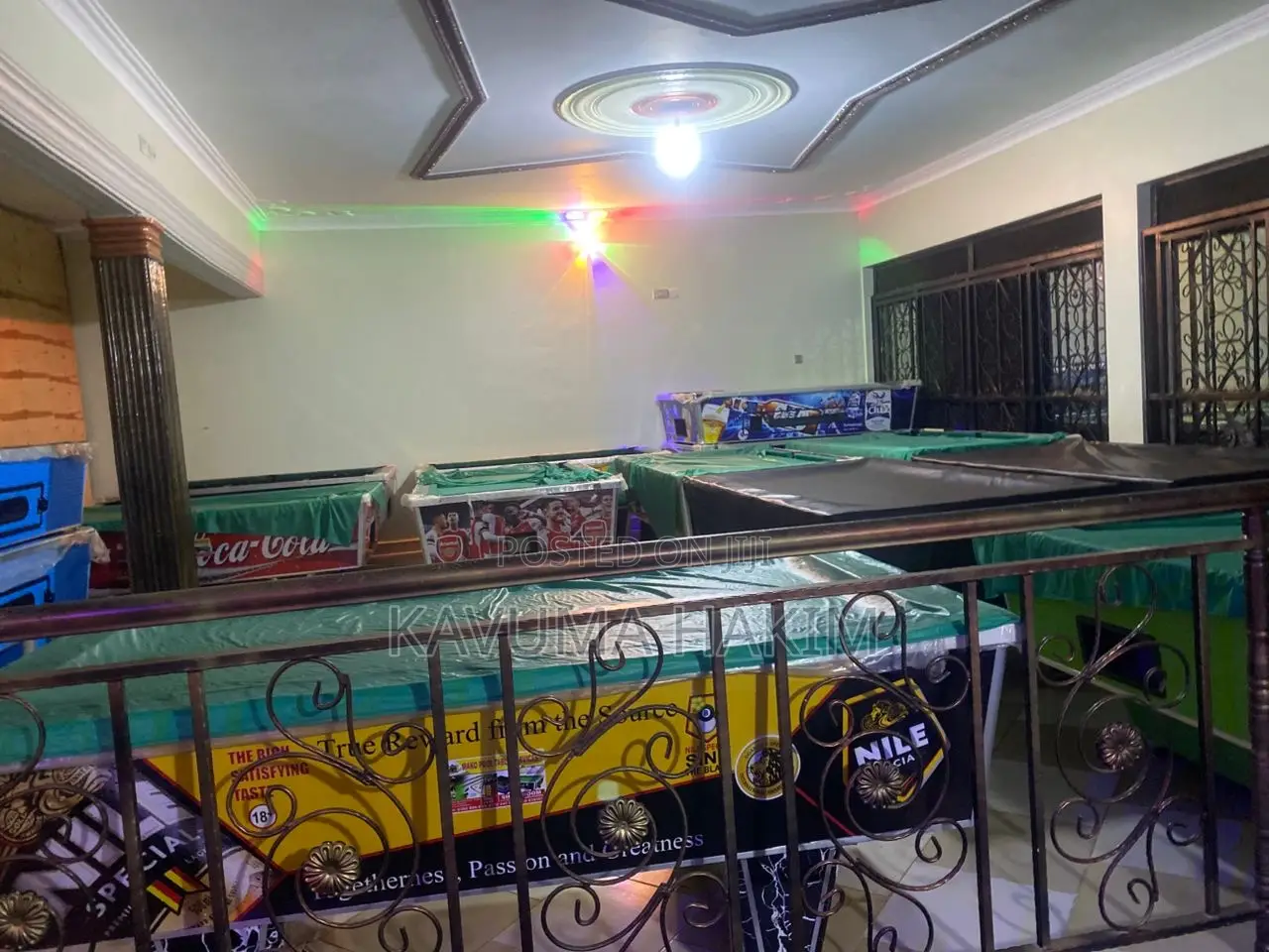 Mako Pool Table