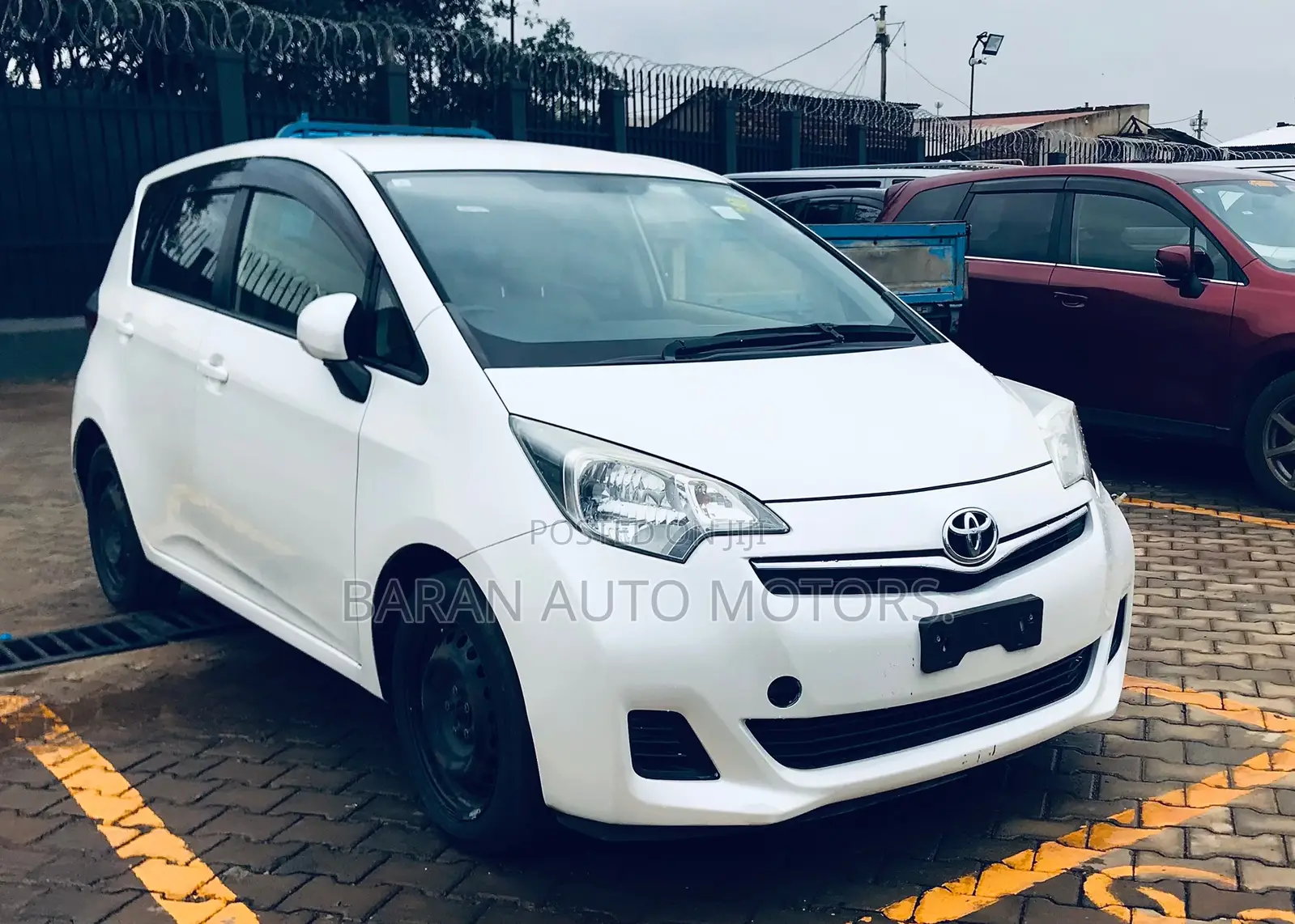 Toyota Ractis 1.5 AWD 2013 White
