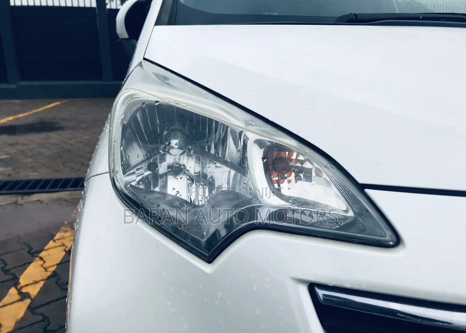 Toyota Ractis 1.5 AWD 2013 White