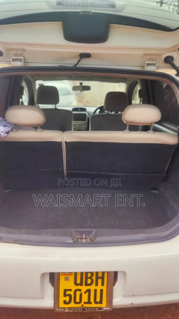 Toyota Passo 2012 Off white