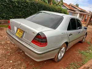 Mercedes-Benz C200 2002 Silver