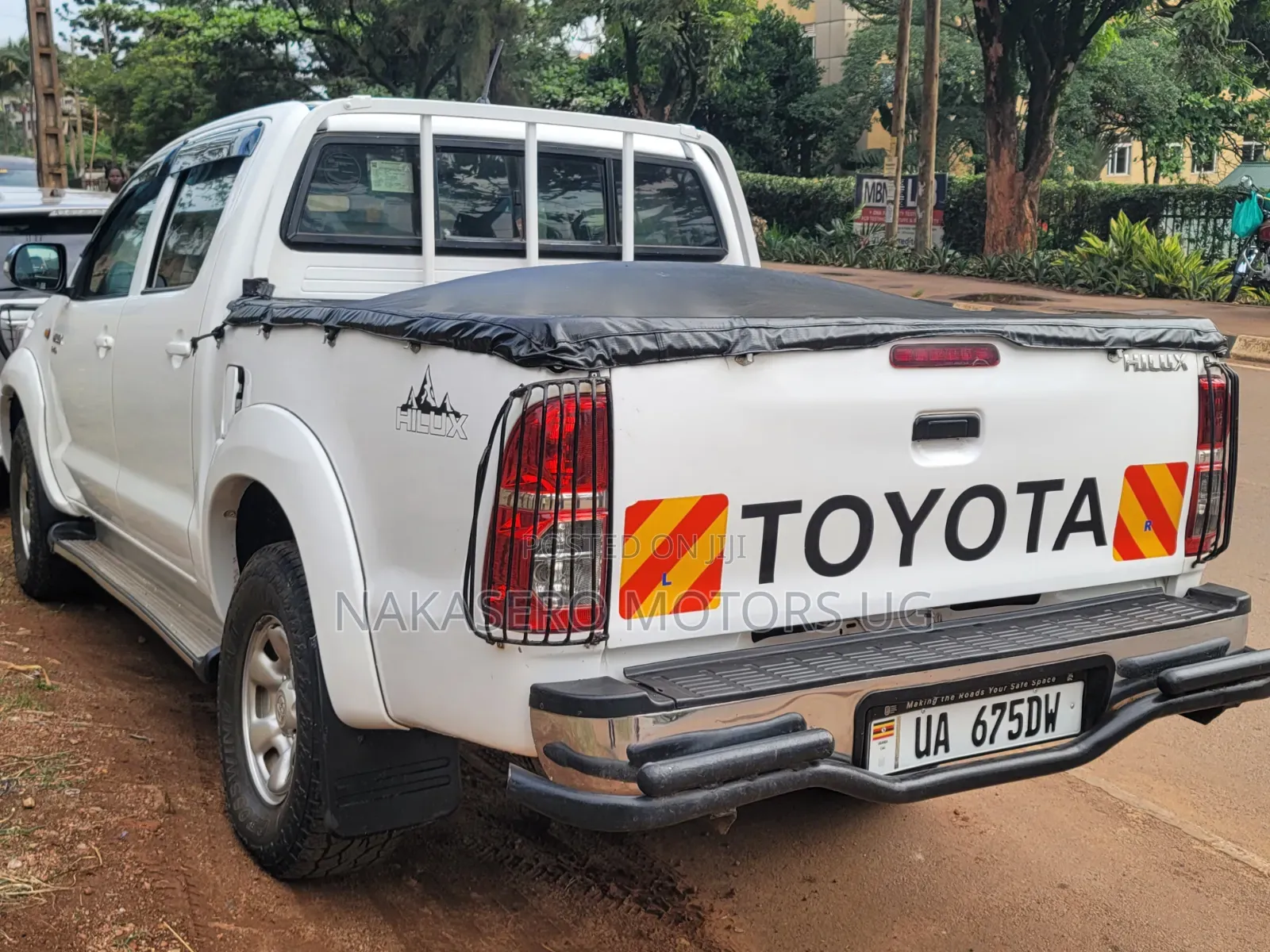 Toyota Hilux 2.5 D-4D 2008 White