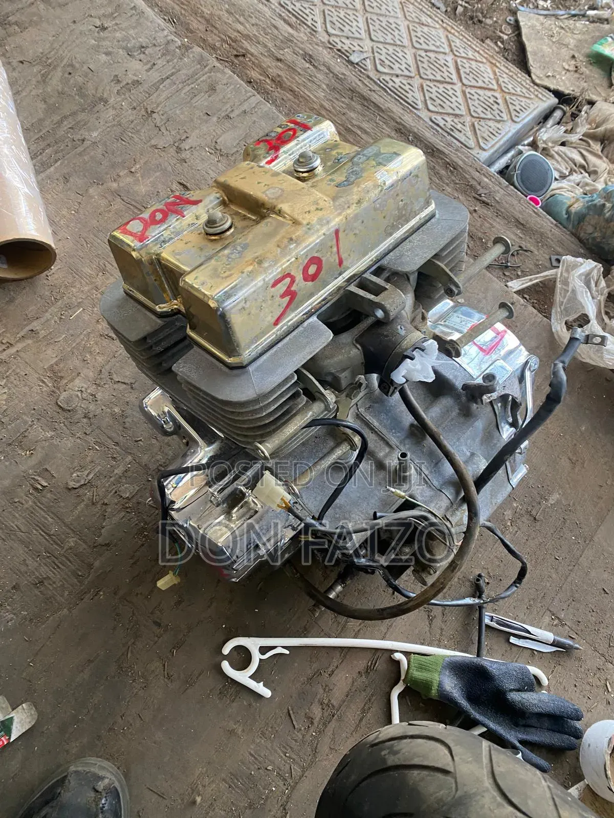Honda 2000 Silver