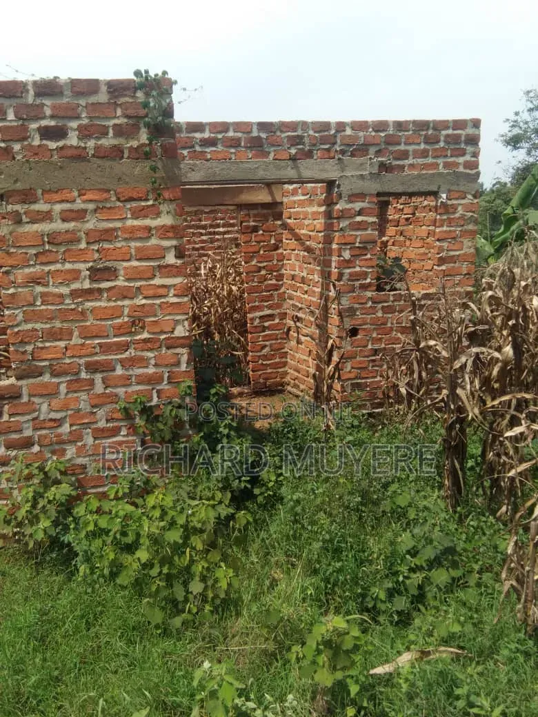2bdrm House In Matugga, Wakiso / Wakiso For Sale