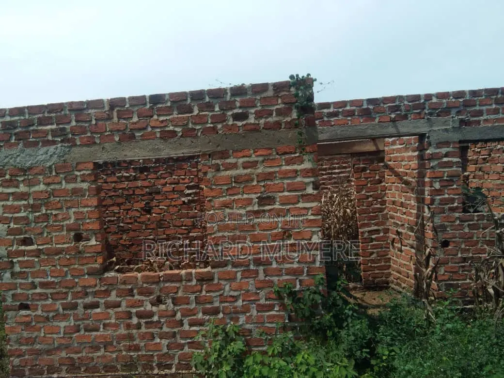 2bdrm House In Matugga, Wakiso / Wakiso For Sale