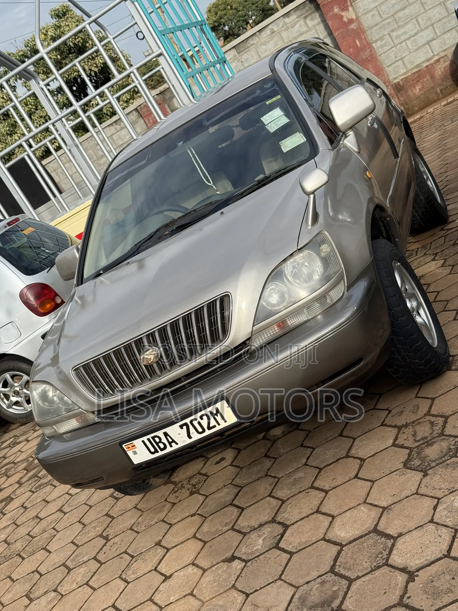 Toyota Harrier 2.2 16V 2000 Silver