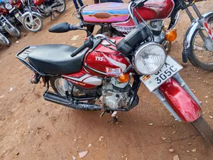 TVS HLX 125 2024 Red
