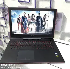 Laptop Dell Inspiron 15 7566 8GB Intel Core i5 SSD 256GB