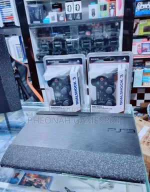 Ps3, 15games With Two Controller Inside So You Can Destroy Your Friend