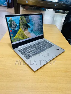 New Laptop Lenovo Ideapad 3 8GB AMD Ryzen 5 SSD 256GB