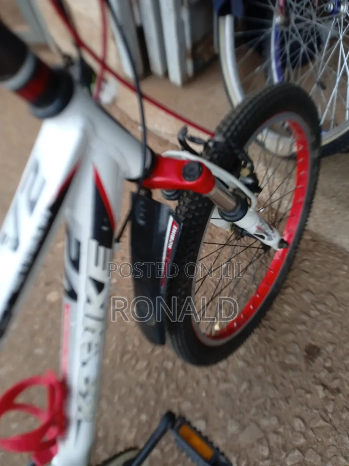 Kids Bike ,Japan Used and We Have Them in Two Colours Black and White