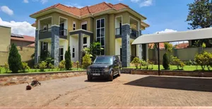 4bdrm House in Kitende Along, Ssisa for sale