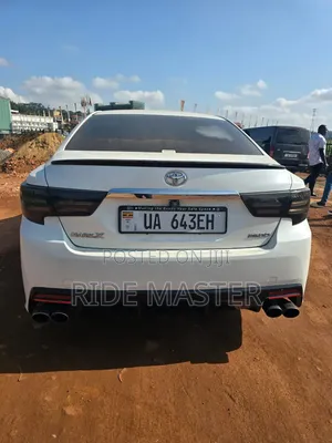 Toyota Mark X 2.5 AWD 2016 White