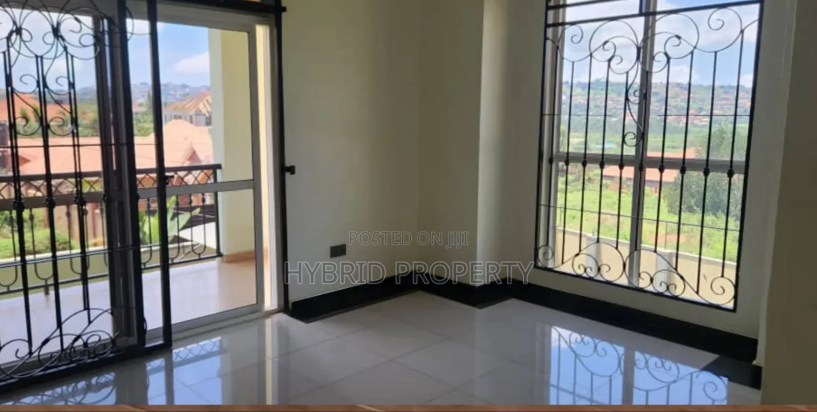 4bdrm House in Kitende Along, Ssisa for sale