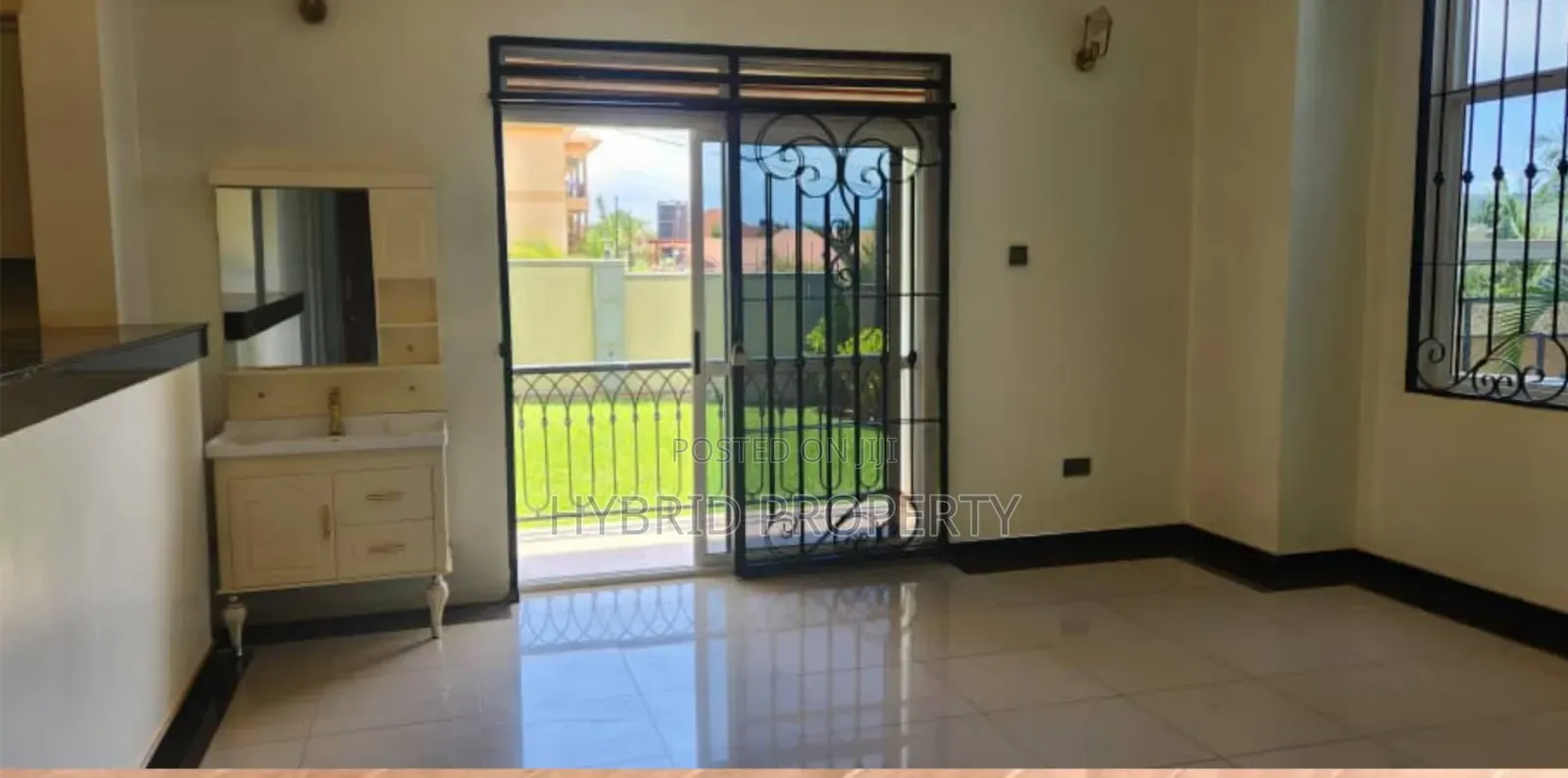 4bdrm House in Kitende Along, Ssisa for sale