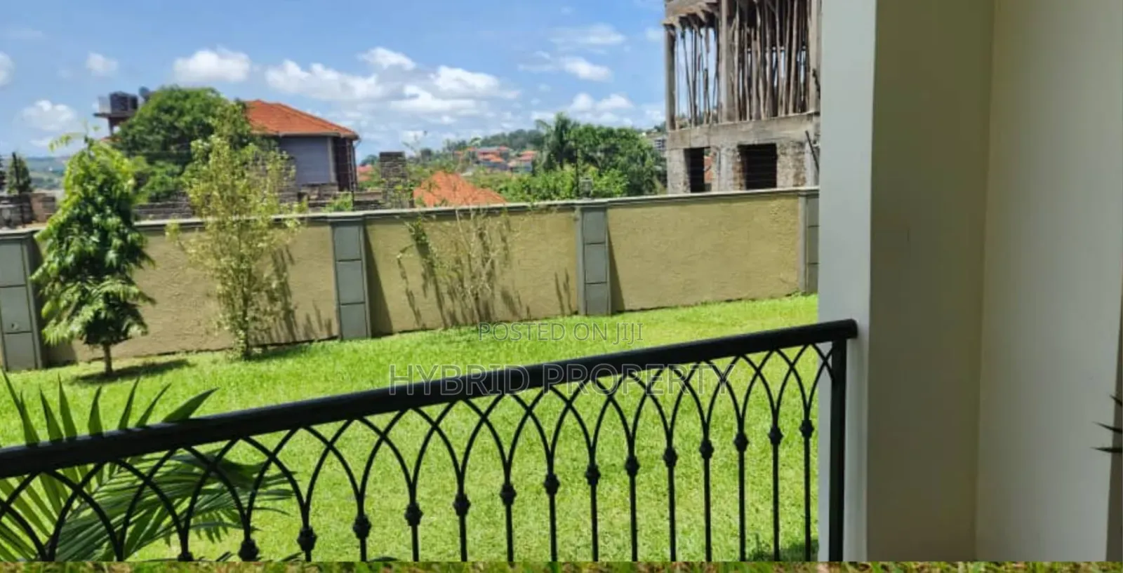 4bdrm House in Kitende Along, Ssisa for sale
