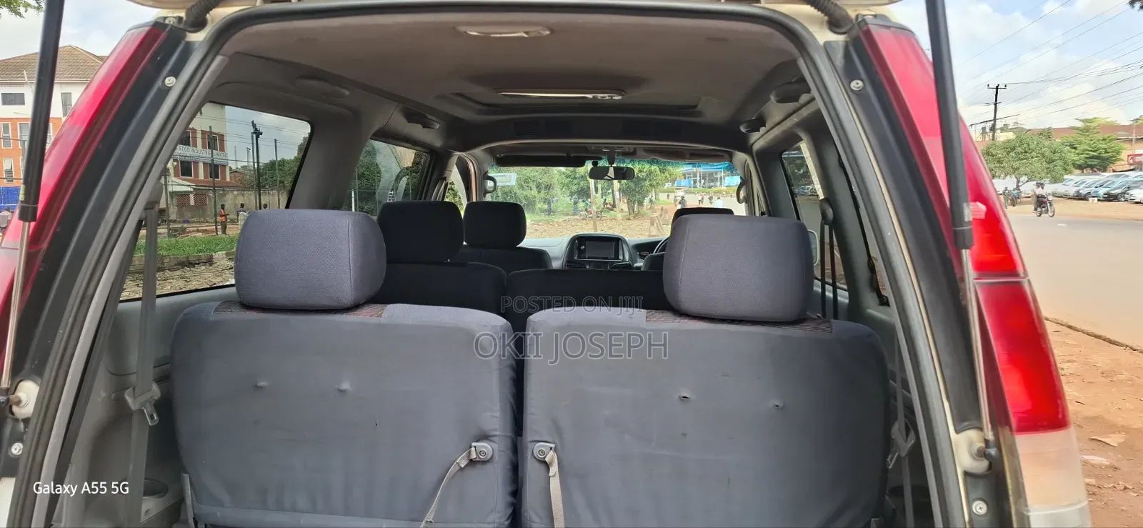Toyota Noah 2001 White