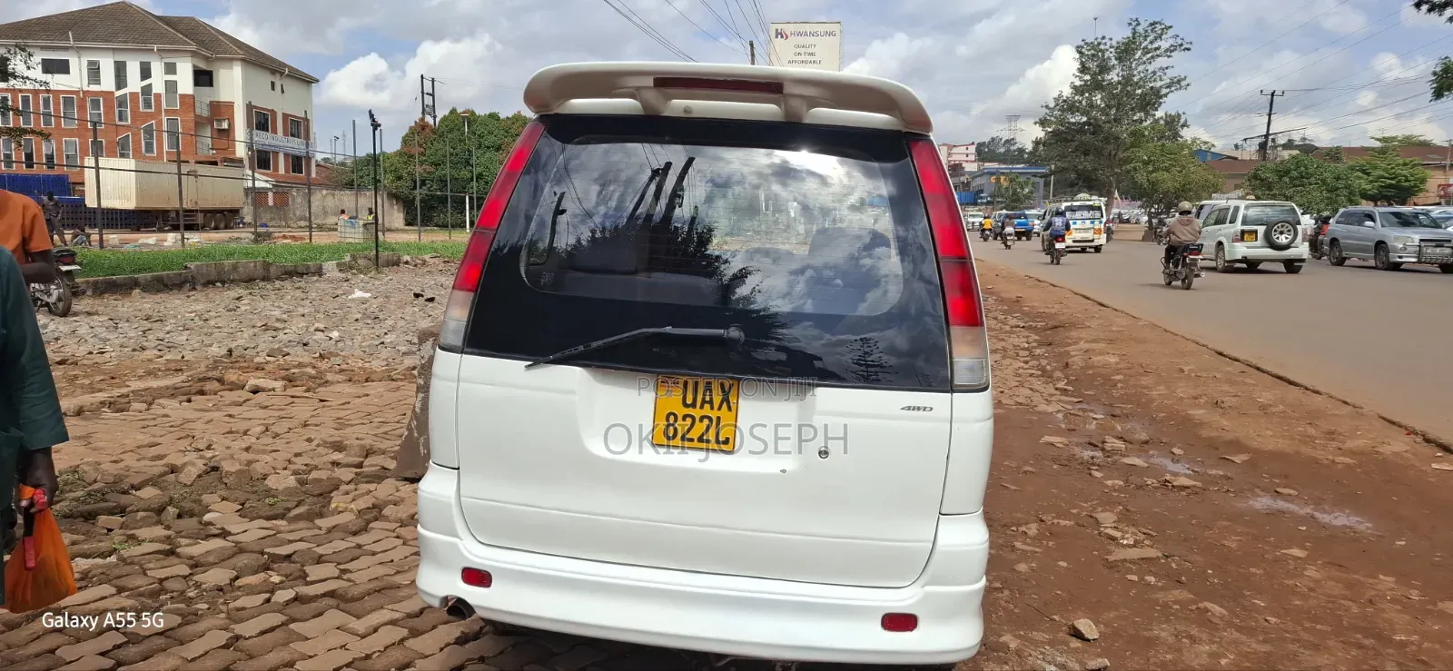 Toyota Noah 2001 White